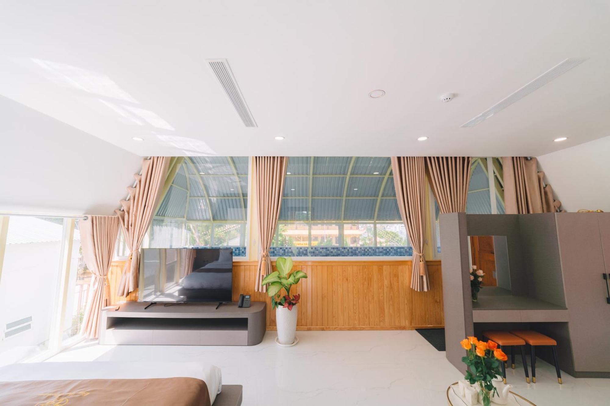 Quy Tai Premium Hotel Da Lat Exterior foto